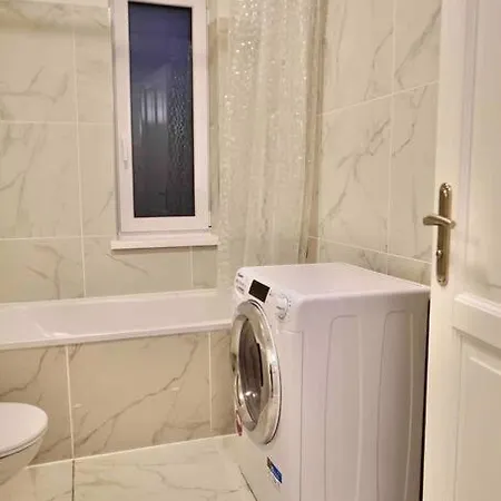 Former Berlin High-end Kitchen 3 Bedroom * Teltow
